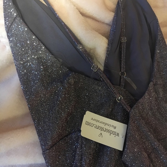 Windsor dress size large - Picture 2 of 3